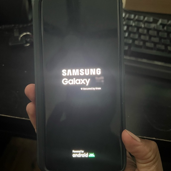 Samsung Galaxy Smartphone s21 ultra - Picture 2 of 4